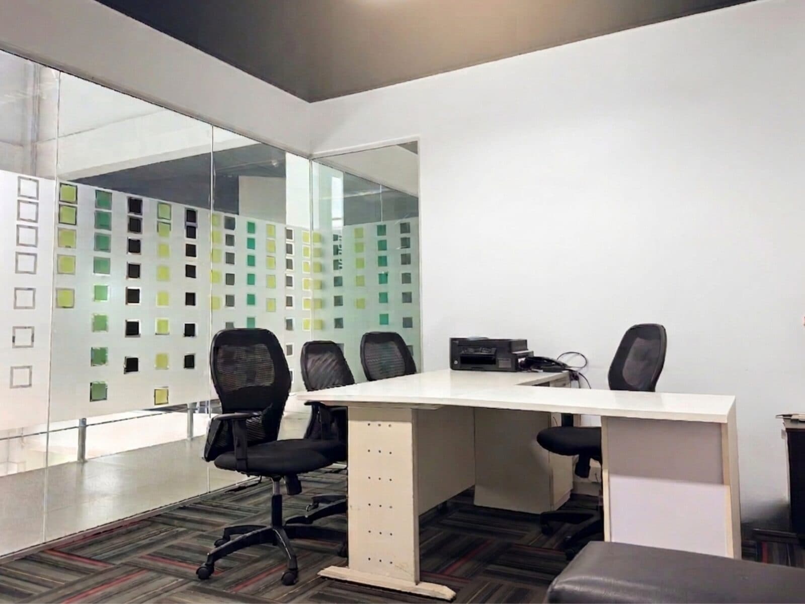 Private office cabin