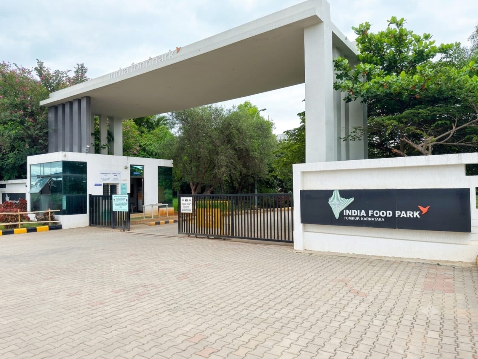 Secured entry & gate